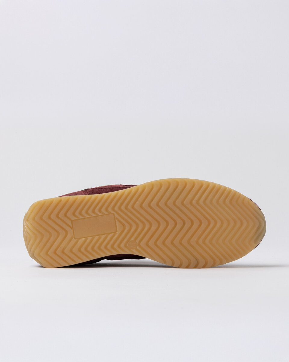 ATHLETA BALLET COLORED CHOCOLATE